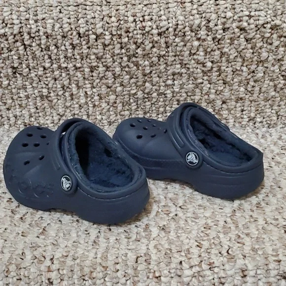 Kids CROCS Blue Lined Shoes, Size C8 - Picture 6 of 7